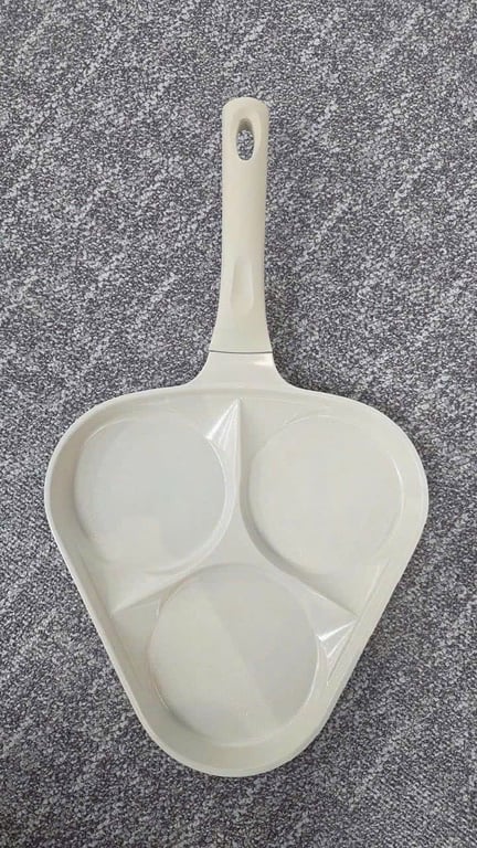 Chảo chiên trứng 3 ngăn 2LOCK