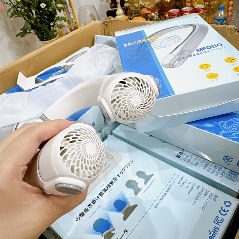 Quạt đeo cổ, máy làm mát cổ Công nghệ mới Nhật Bản