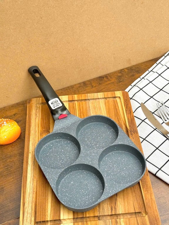 CHẢO CHỐNG DÍNH 4 NGĂN VÂN ĐÁ CAO CẤP QUATRO PAN