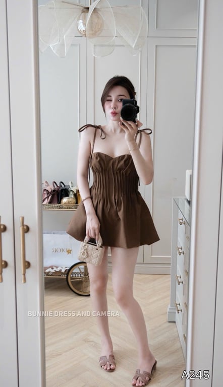 A245-váy dập li nâu 2s LinhHoang