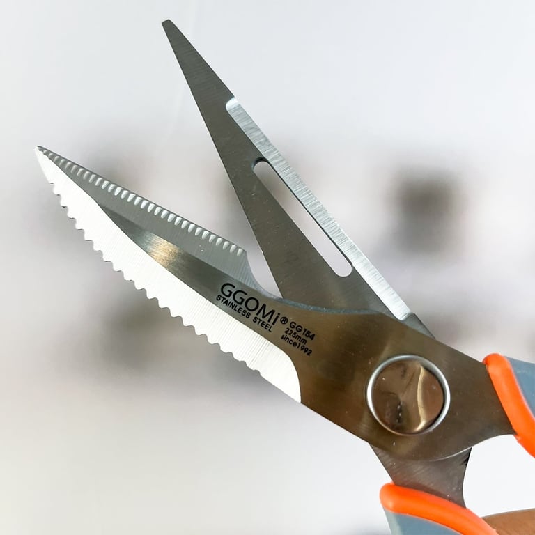 KÉO CẮT THỰC PHẨM ĐA NĂNG 8 TRONG 1 GGOMI HÀN QUỐC - mã GG154