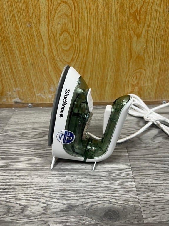 Bàn Là Hơi Nước Mini BlueStone