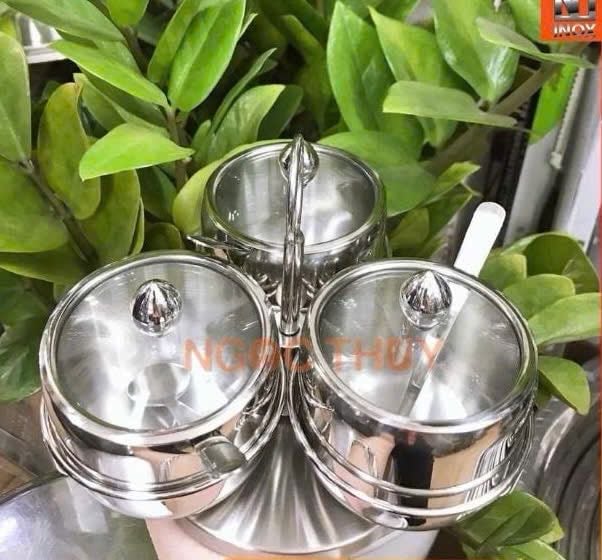 SET HŨ GIA VỊ INOX NẮP KÍNH KÈM KỆ