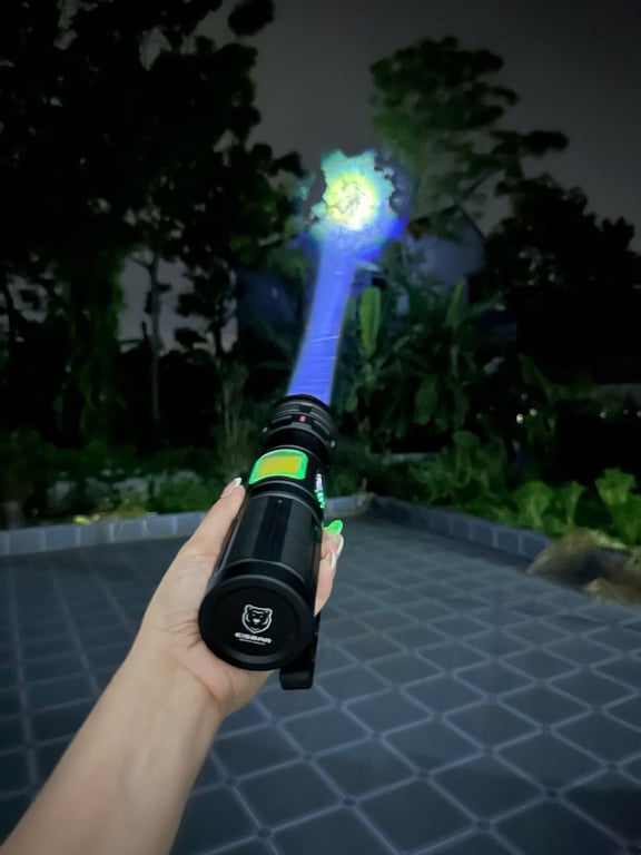 Đèn pin Luminous X34 – Eisbar Germany