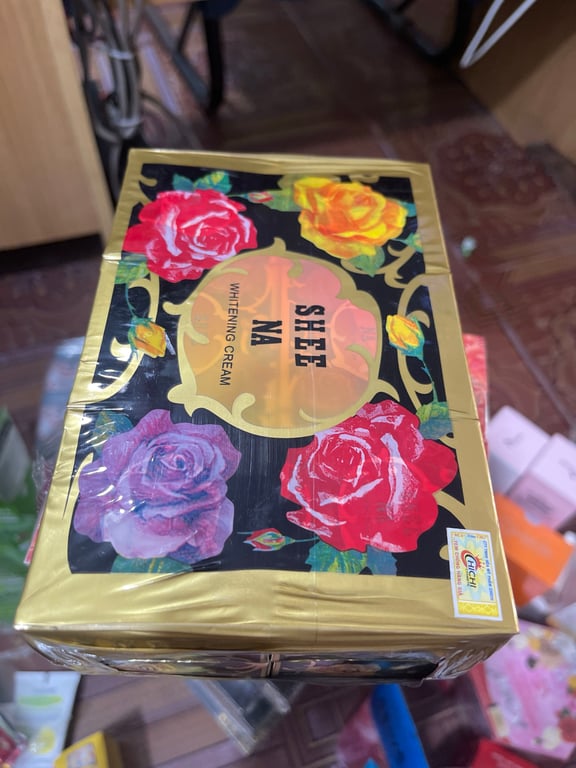 Kem hoa hồng đen lốc 12 hũ