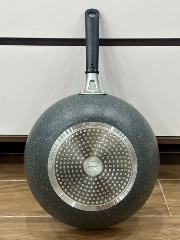 CHẢO CHỐNG DÍNH SIZE LỚN KÈM NẮP BEET MARBLE WOK LOCKNLOCK LED4306M - 30CM🧒🏼