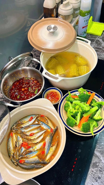 Nồi có 2 quai tay nắm liền đế từ Cream Cookware Ecoramic 24cm