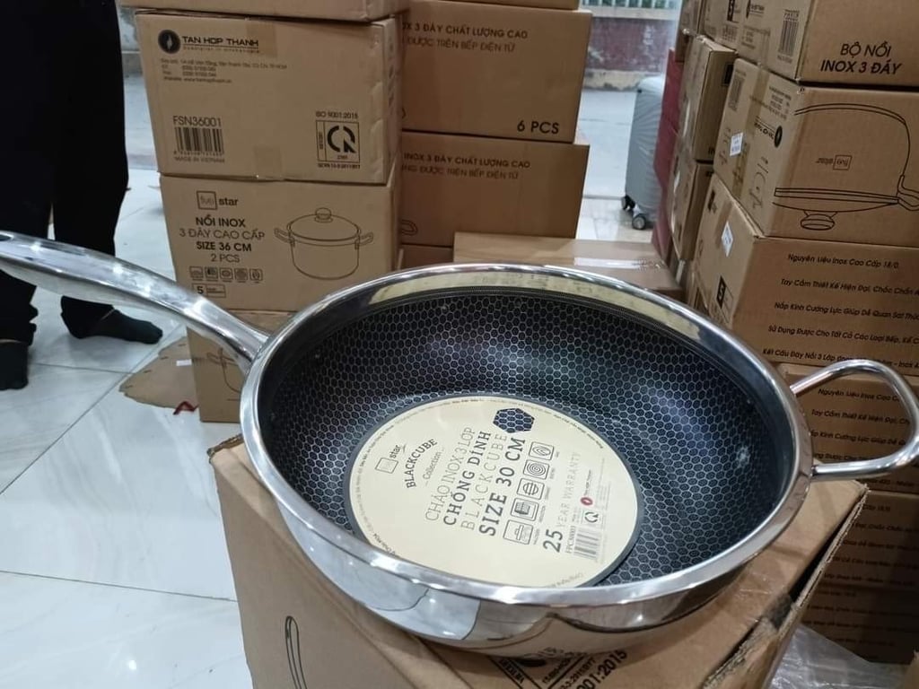 chảo tổ ong black cube five star