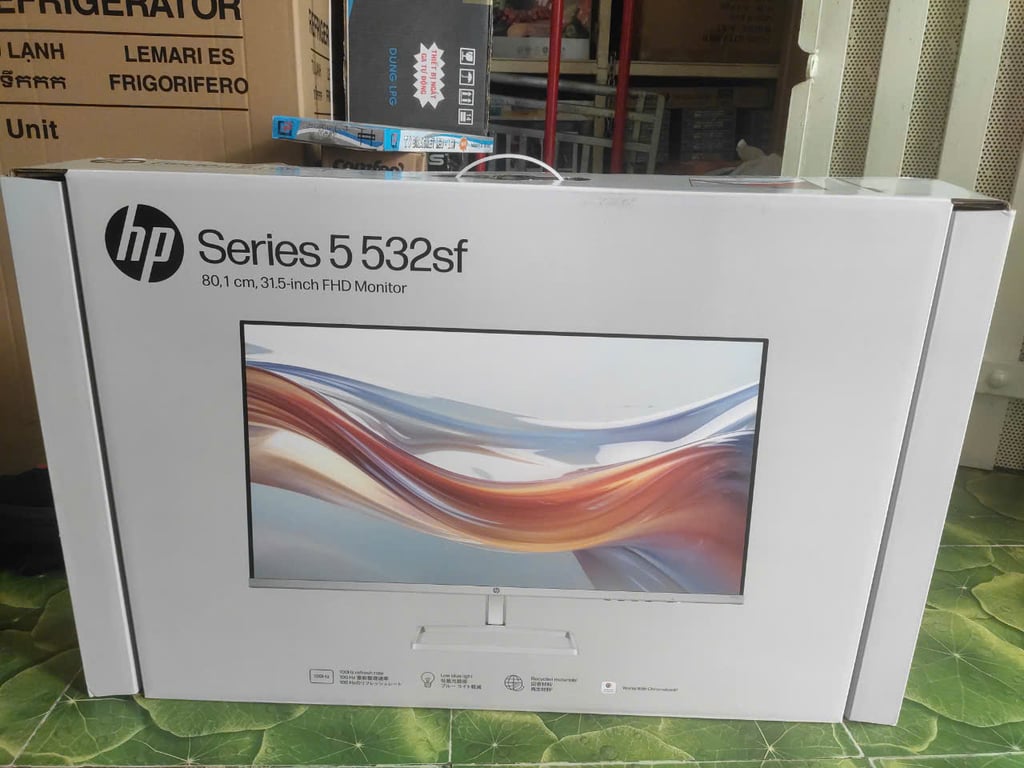 Màn Hình Máy Tính HP Series 5 31,5 inch FHD - 532sf