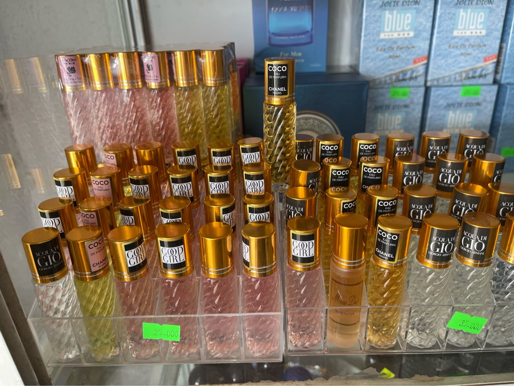 Nước hoa chiết lăn lố/24 chai