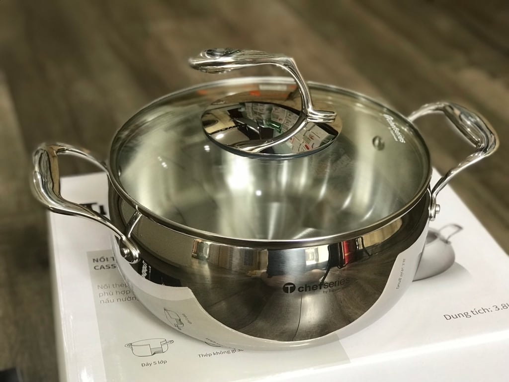 Nồi 3.8L tupper ware