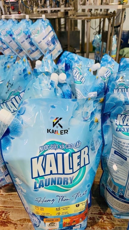 NƯỚC GIẶT XẢ KAILER HƯƠNG THƠM MÁT 2L