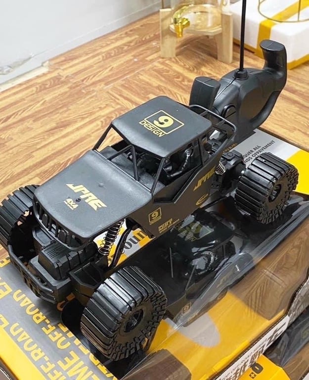 Ô TÔ ĐỒ CHƠI ĐỊA HÌNH CHO BÉ