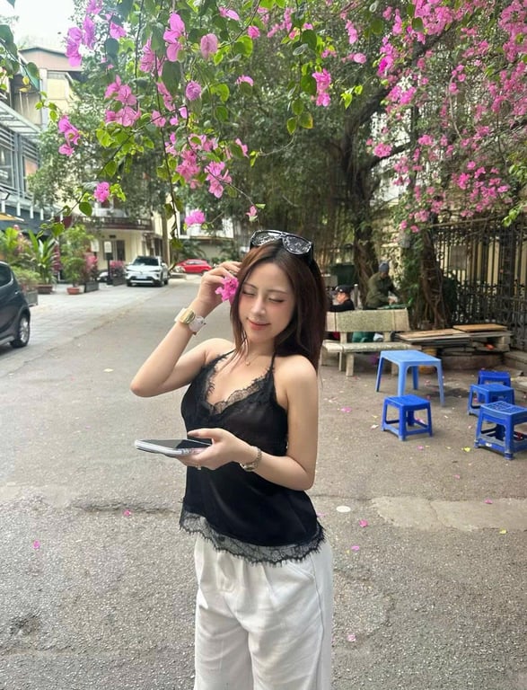 Áo ren đen 2 dây