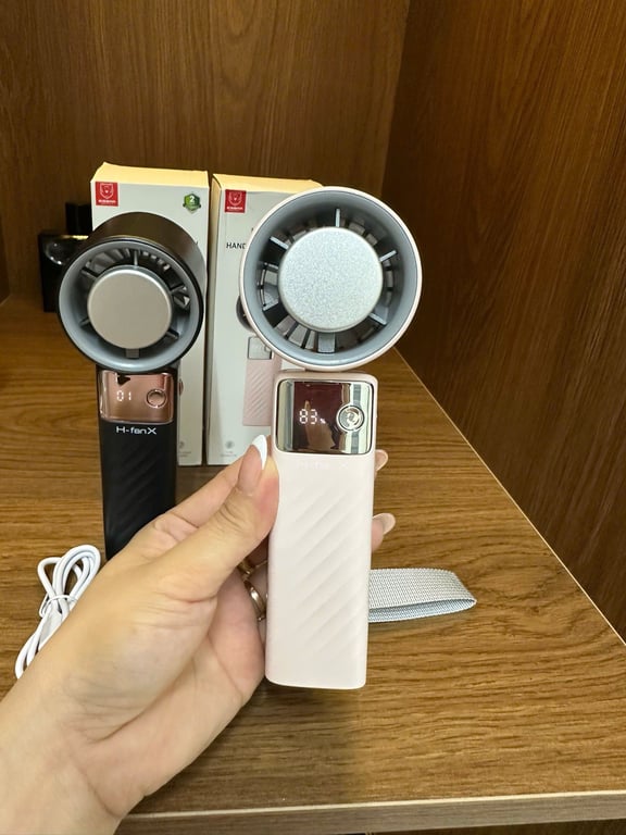 Quạt cầm tay tích điện H-Fanx Eisbar Germany – 199 tốc độ gió