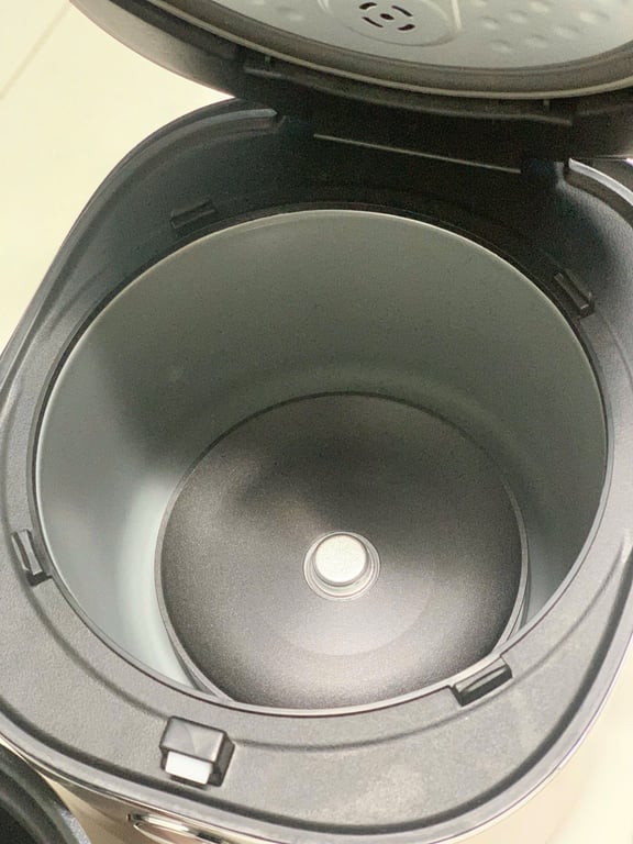 Nồi cơm điện tử Rapido 1.8L RC18D