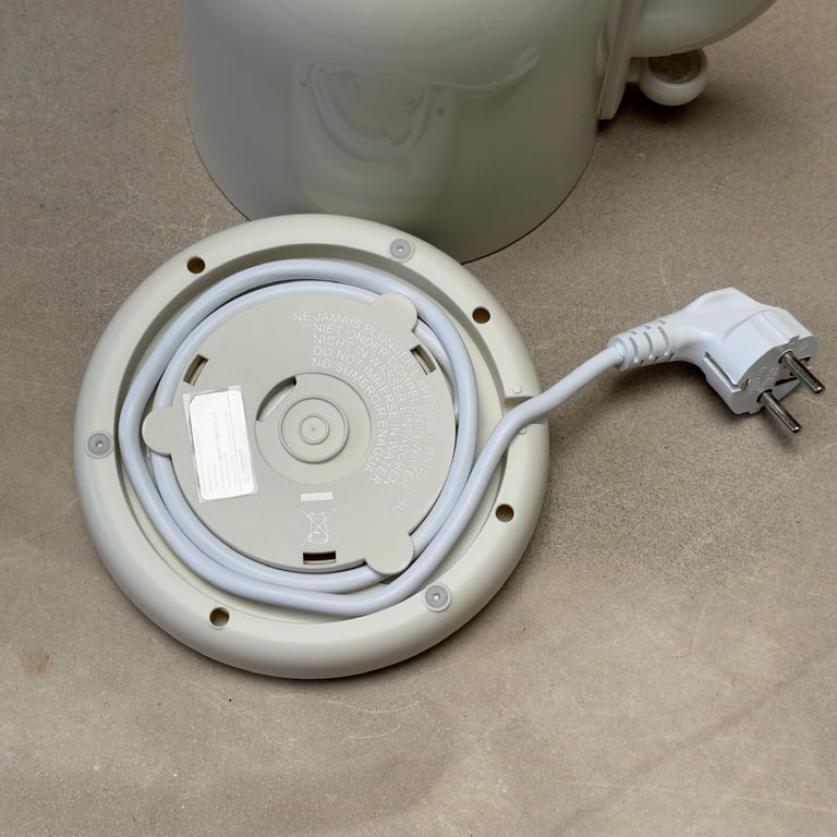 Ấm siêu tốc 2 lớp Cool touch Kaiyo 1.5L