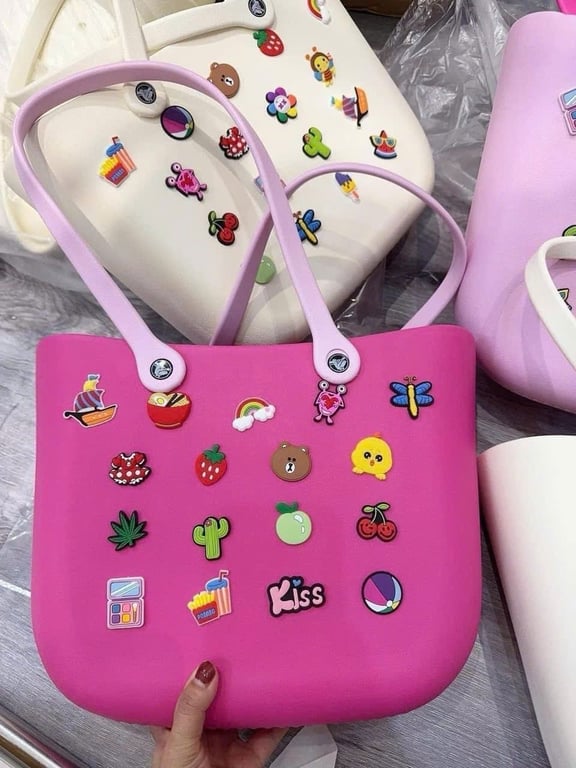 𝐓𝐮́𝐢 𝐧𝐡𝐮̛̣𝐚 𝐜𝐫𝐨𝐬𝐬