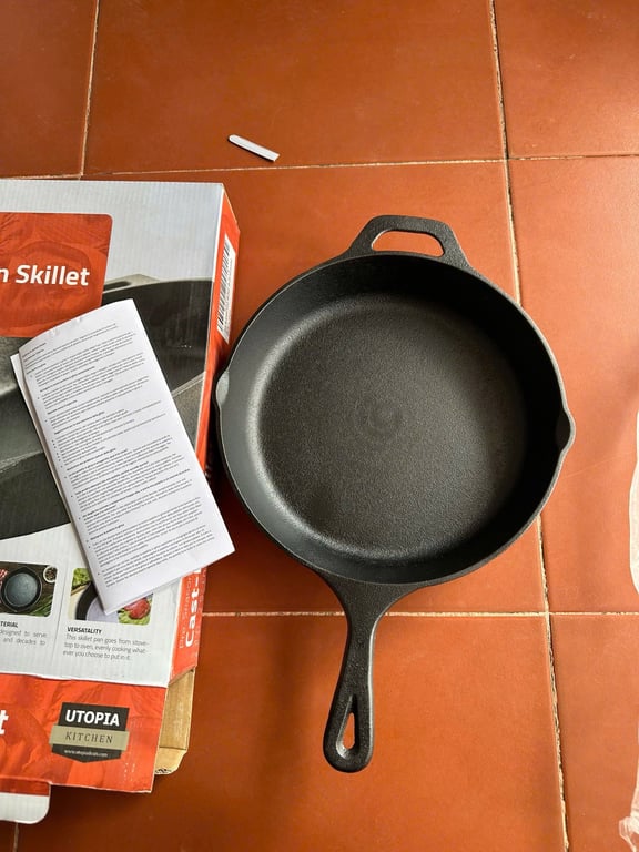 Chảo gang cao cấp đường kính 26cm – Thương hiệu Utopia Kitchen