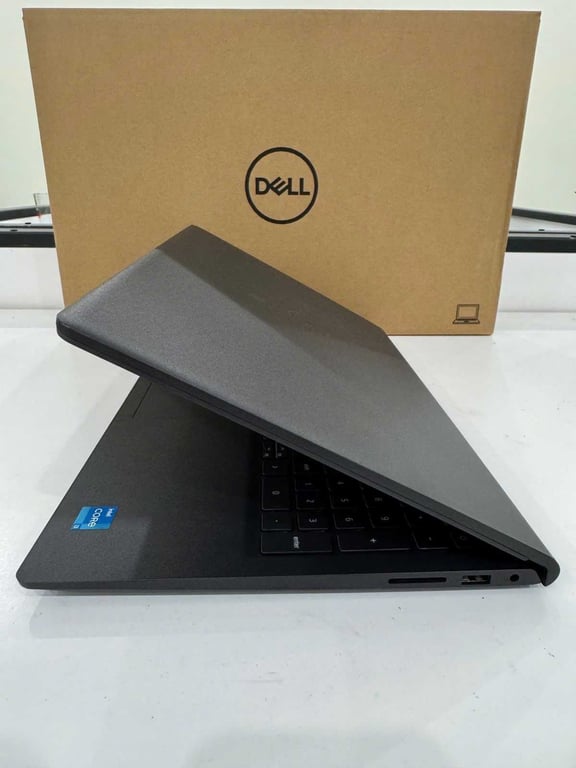 Dell Inspiron 3520 i3-1215U/8GB/512GB SSD/15.6"FHD/Dos/Black