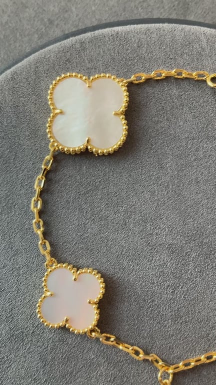 Vòng tay VCA xà cừ bạc 925 mạ vàng 18k