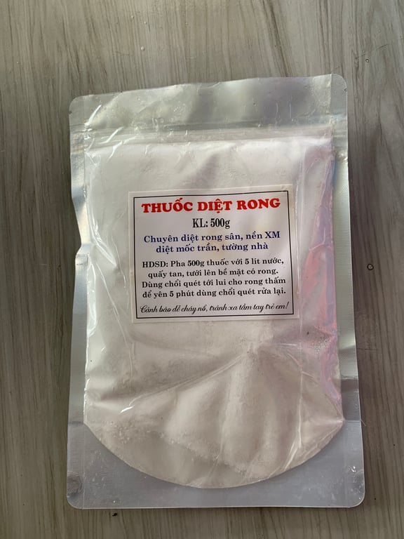 Bột tẩy rong rêu