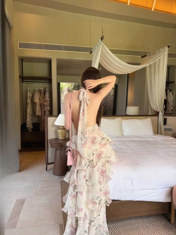 Maxi cổ yếm dài hoa tầng - DT257