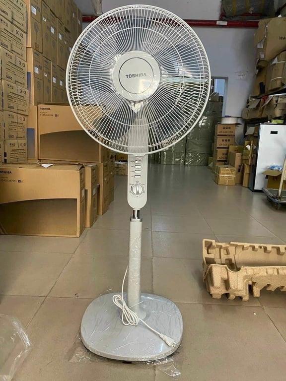 QUẠT CÂY TOSHIBA LSA10(K)VN