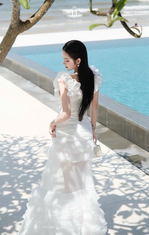 Vây tơ satin đẹp Châu Hy