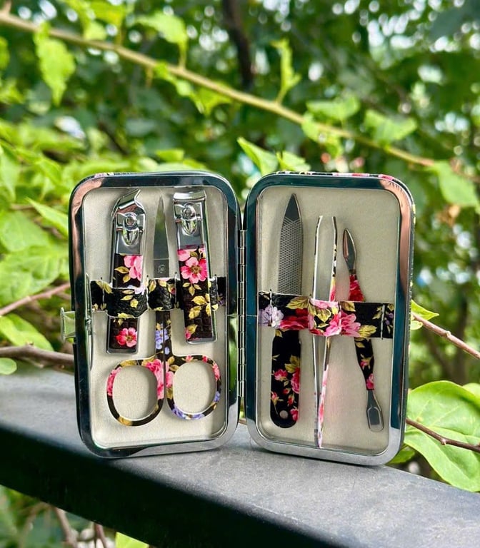 BỘ BẤM MÓNG VINTAGE 6 MÓN