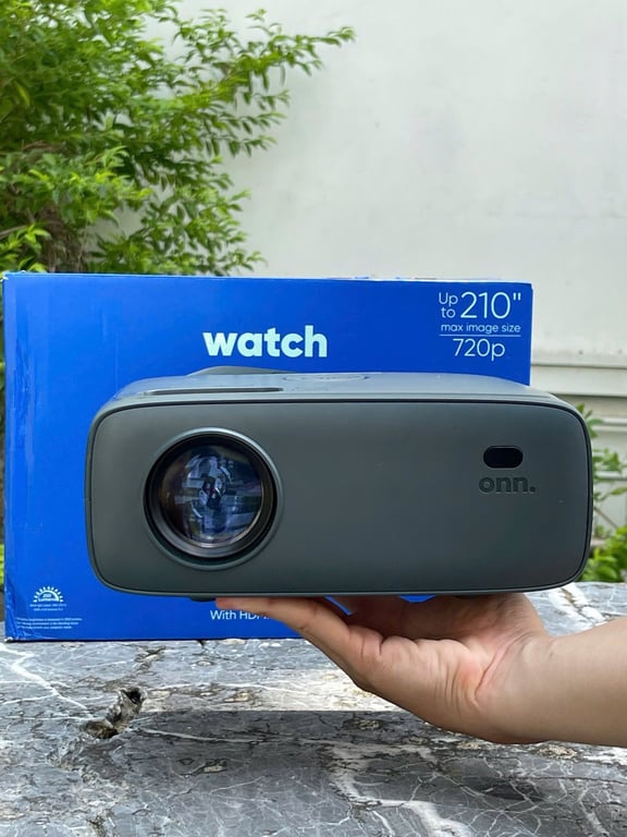Máy chiếu hãng Onn (Walmart Mỹ ), chiếu tối đa 210 inch, độ phân giải 720p