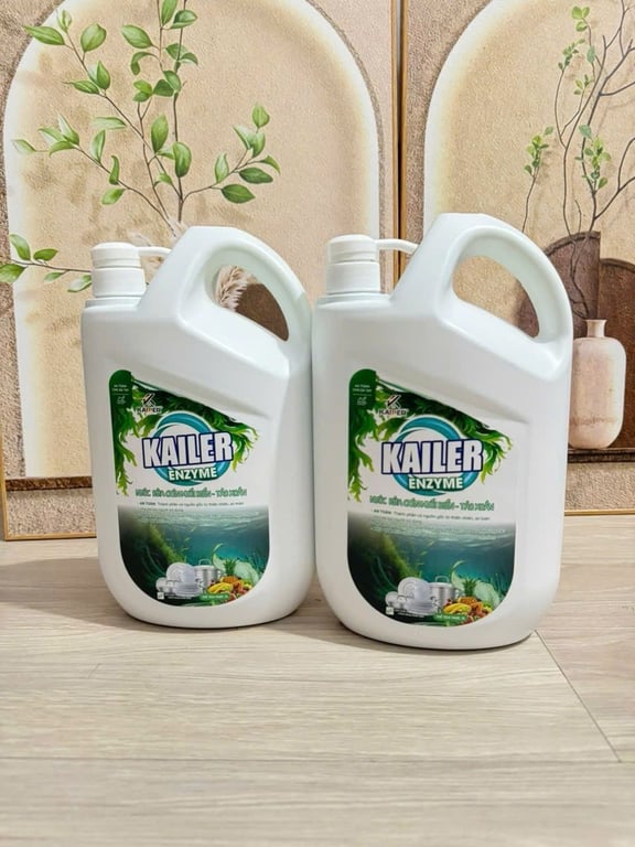 Nước rửa chén Muối biển - Tảo xoắn KAILER 2L
