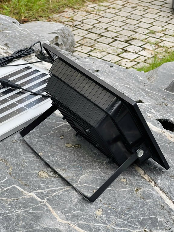 Đèn năng lượng mặt trời