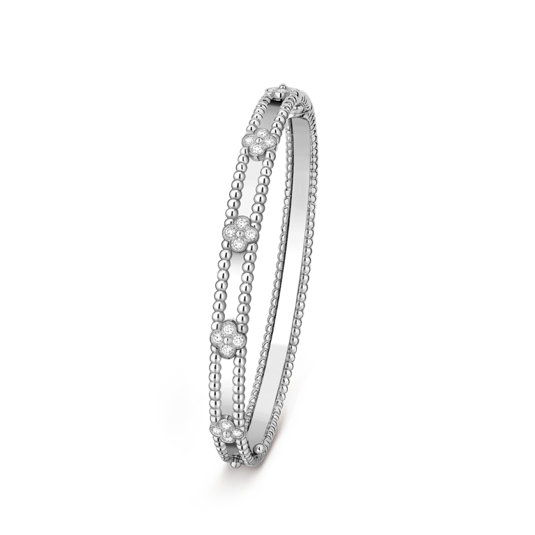 Perlée clovers bracelet, medium model (bản nhỏ)