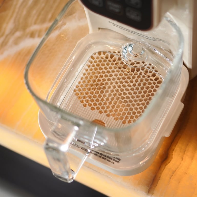 MÁY LÀM SỮA HẠT SONA I8 có cốc hứng sữa bằng thuỷ tinh