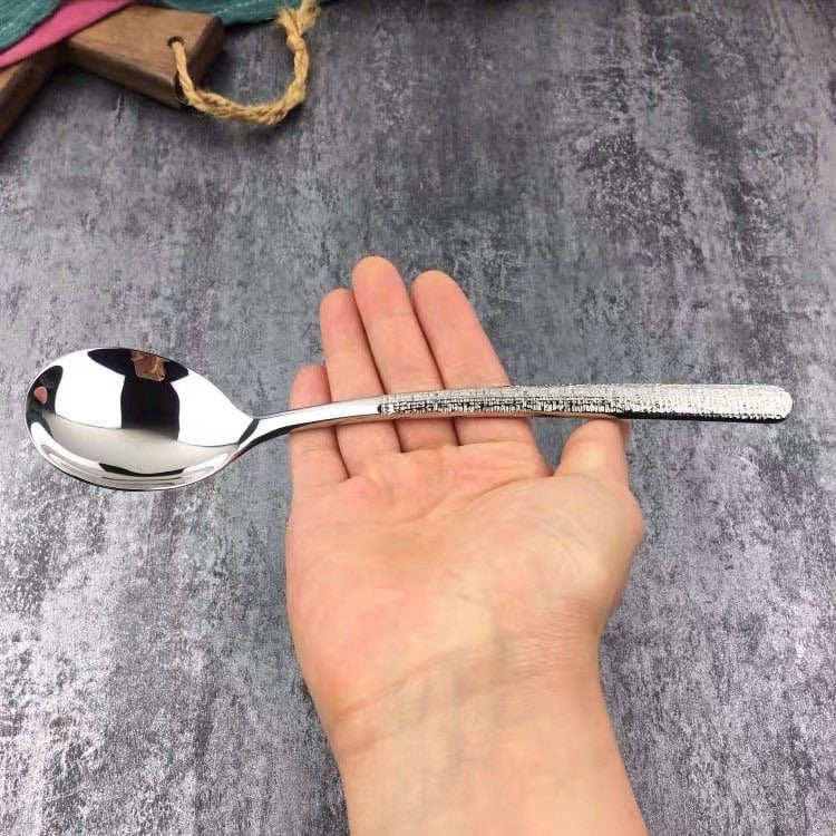 Set 5 thìa vân cán khắc inox Chockmen CKM57