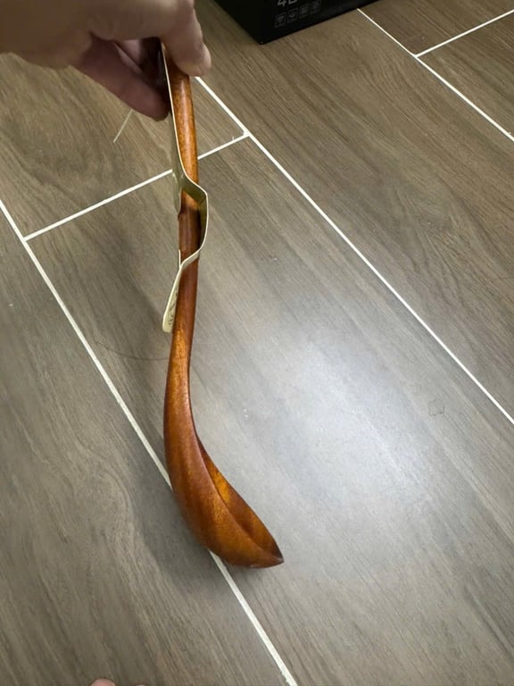 Muôi gỗ xịn sò của LocknLock