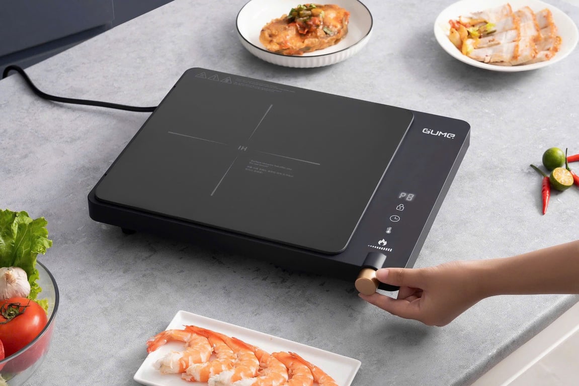 Phạm Hoài (shop mẹ Út)