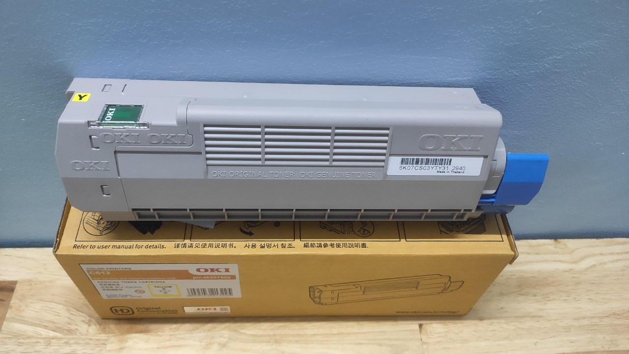 Mực In Laser Màu Vàng OKI C612 Dành Cho Máy In OKI C612N (Gồm Chip) - Hàng Chính Hãng