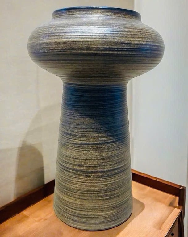 Bình hoa Bát Tràng miệng phình cao 31cm