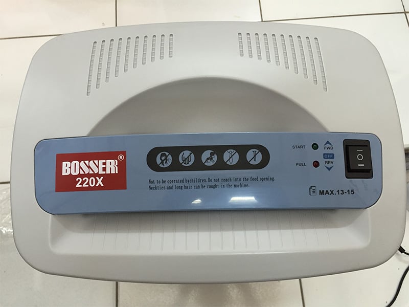 Máy Hủy Giấy BOSSER 220X