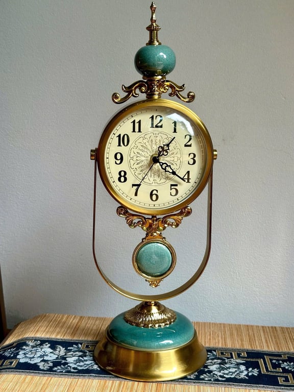 Đồng hồ quả lắc để bàn decor tân cổ điển mạ đồng