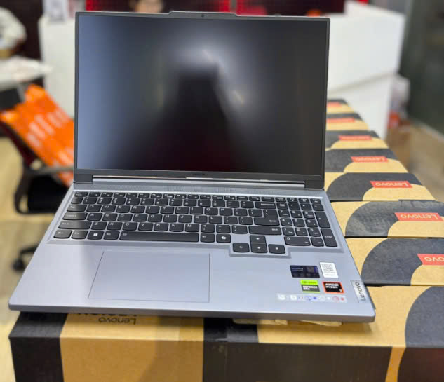 Laptop Lenovo Legion Slim 5 16AHP9 83DH003AVN (Ryzen™ 7-8845HS | 16GB | 512GB | RTX 4060 8GB | 16inch WQXGA 165Hz | Win 11 | Xám)