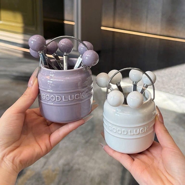 Set 6 dĩa mini + 1 lọ sứ "GOOD LUCK