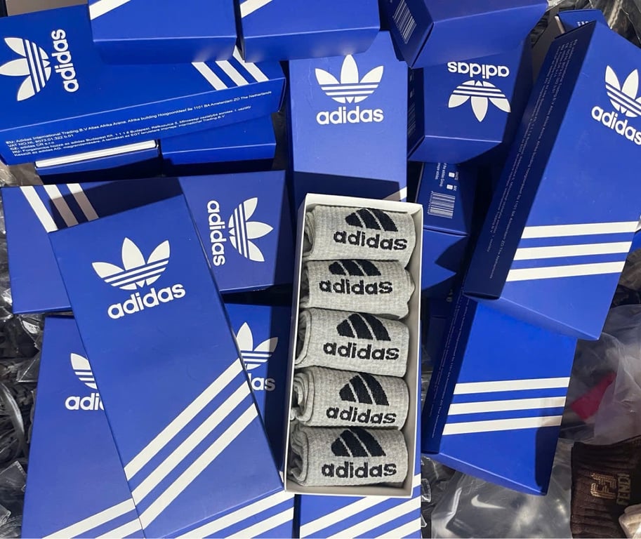 Tất nam Adidas cổ cao
