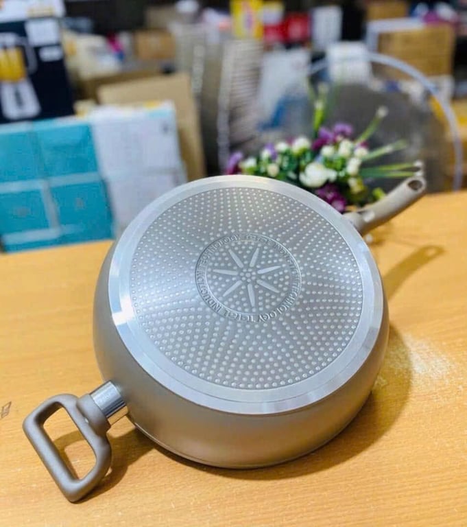 Chảo sâu lòng Tefal Sensation 28cm