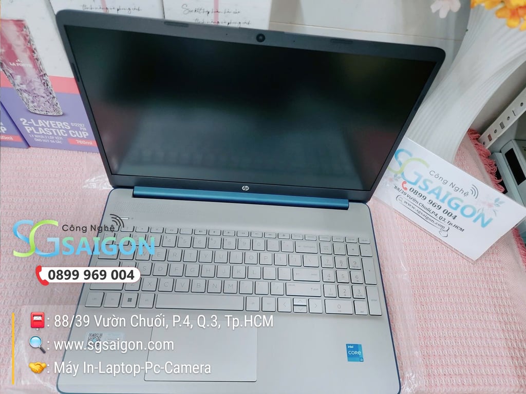 Laptop HP 15s-fq5228TU 8U240PA - (i3 1215U/ 8GB RAM/ 512GB SSD/ 15.6 FHD/ Win11/ Xanh)