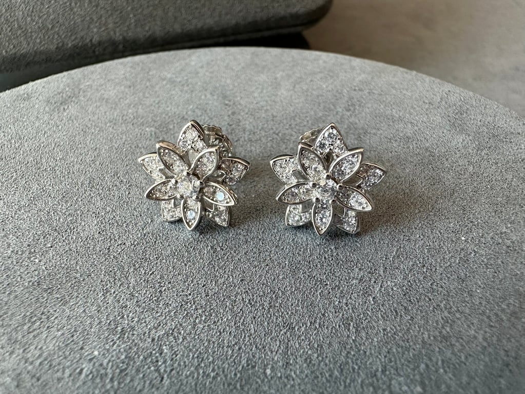 Hoa tai vòng cổ vòng tay CZ Lotus bạc 925 mạ vàng trắng 18k