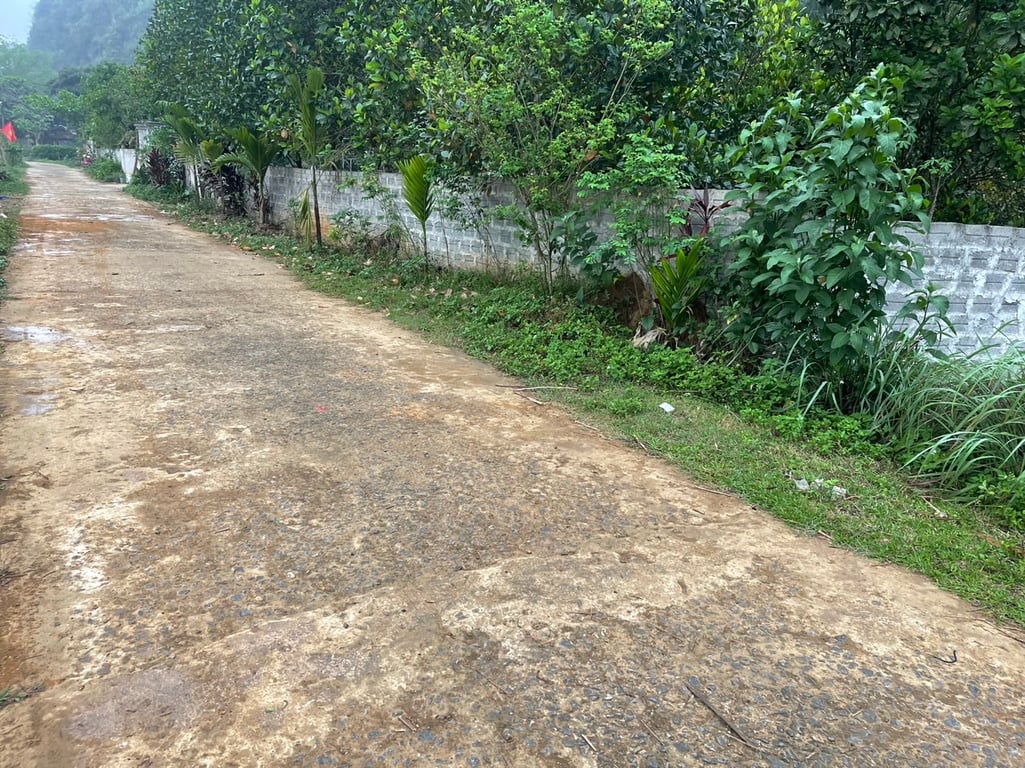 Lạc Lương - Yên Thủy - Hòa Bình (686m2 gần full thổ cư)