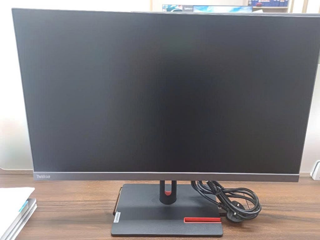 Màn Hình Lenovo ThinkVision S27i-30 27 inch 100HZ 63DFKAR4WW